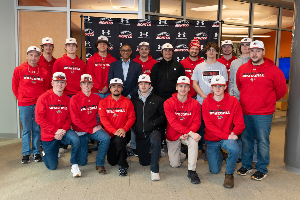 2025 keynote speaker Robert Clemente Jr. with Montco's Baseball Team