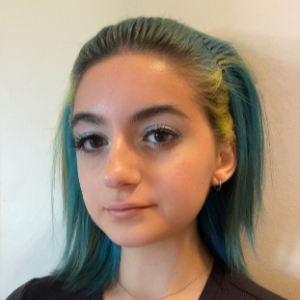 Headshot image of Savannah Siliguini