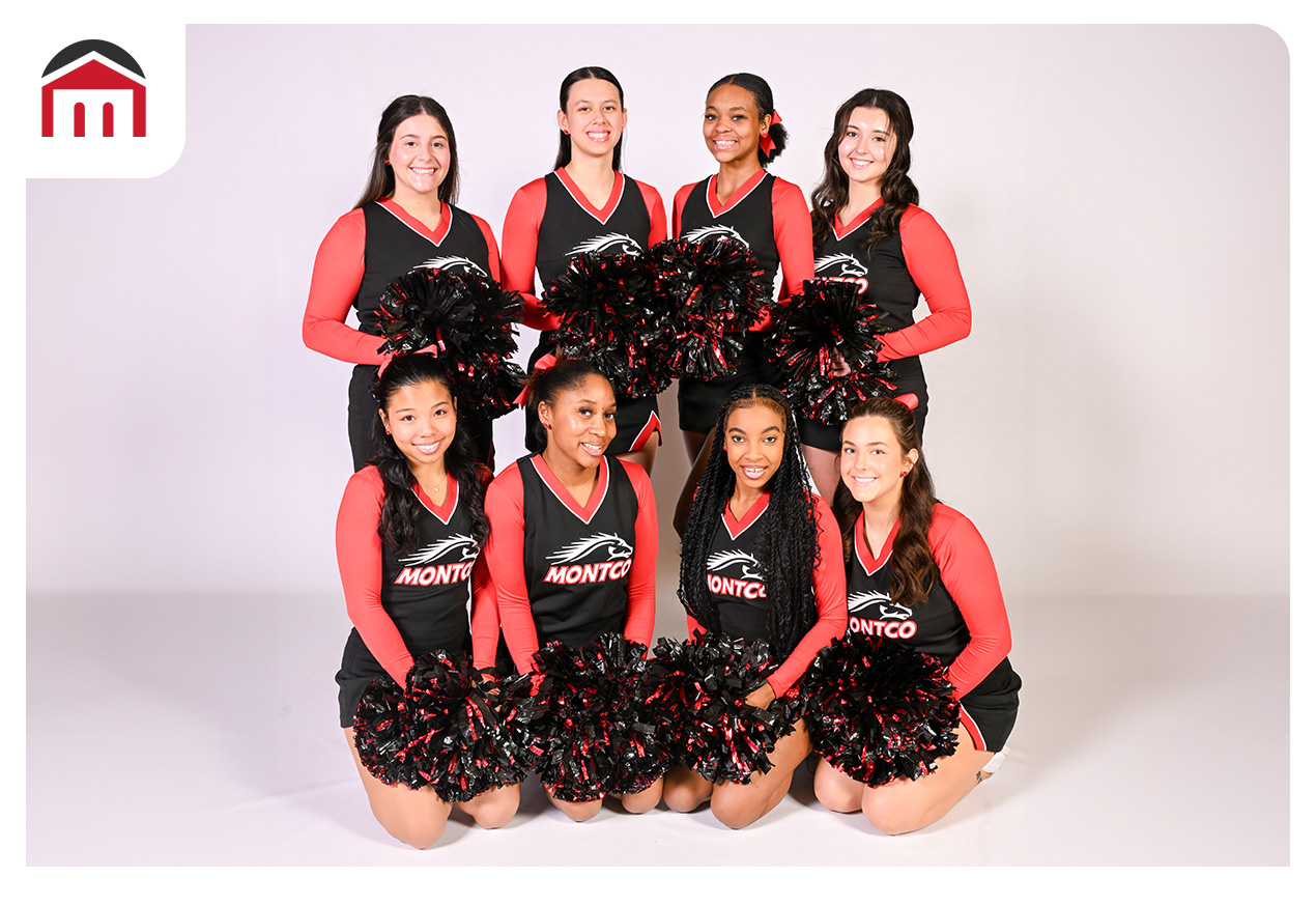 Montco cheerleaders team photo