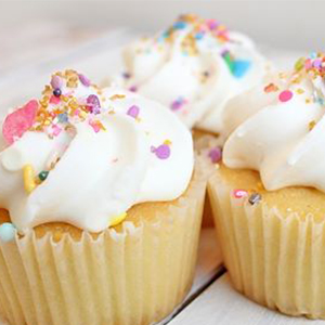 cupcake baking photo