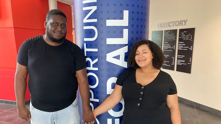 Montco alumni Thair Hood and Jocelyn Smith returned to campus recently to shoot their engagement photos. The two met on Blue Bell Campus and felt it was the perfect place to hold the photo shoot. Photos by Eric Devlin.