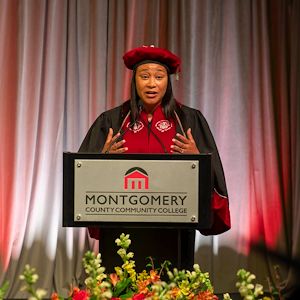 Jamila Winder