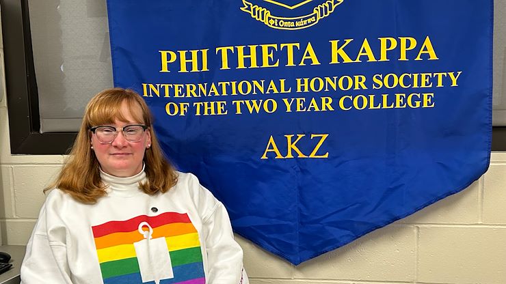 Dr. Catherine Parzynski, a History Assistant Professor, was recognized for completing the training to become a five-star advisor to Alpha Kappa Zeta chapter of the Phi Theta Kappa (PTK) International Honor Society. Photo by Eric Devlin